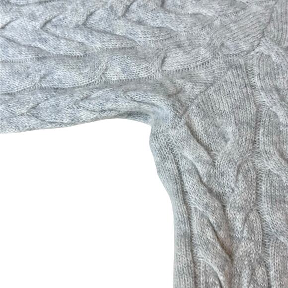Garnet Hill Cashmere Cable Knit Turtleneck Sweater Gray Size Medium - Picture 6 of 9